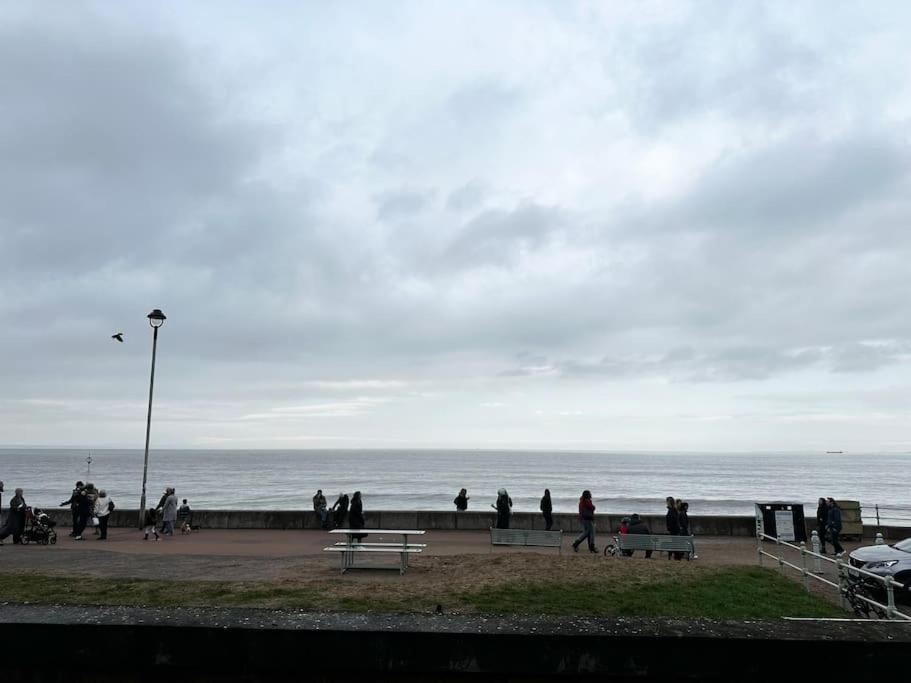 The Porty Beach House Edinburg Exteriör bild